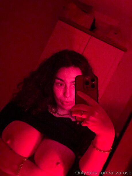 Alizarose perfekte top foto