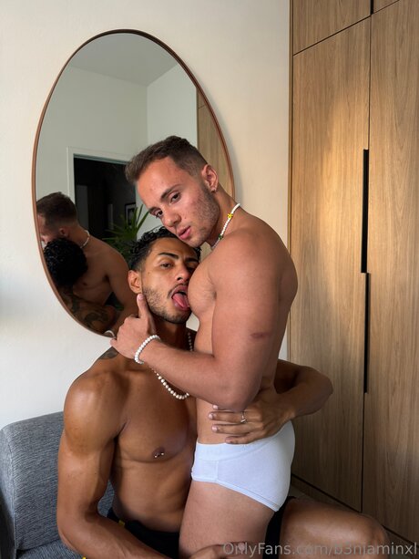 B3njaminxl pornostar schöne fotos