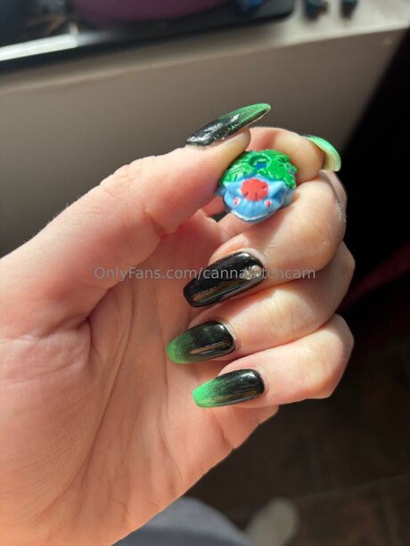 Cannabitchcam Bilder