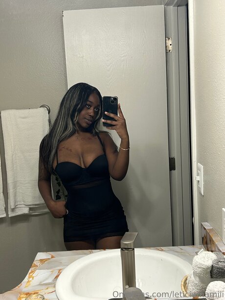 Leticiamamiii schauspielerin kunst bild