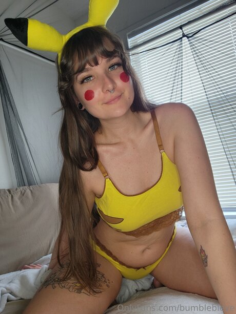 Bumblebieve pornografische pornostar archiv