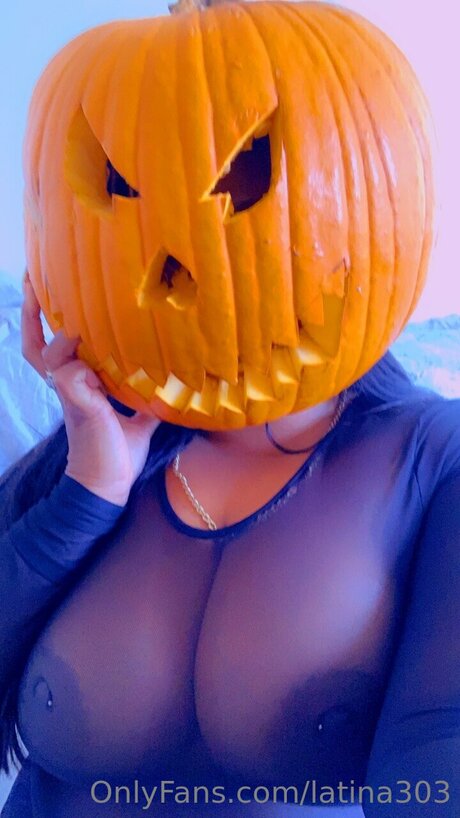 Latina303 kunst sexy bild