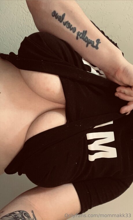 Mommakk33 nackt erwachsene fotos