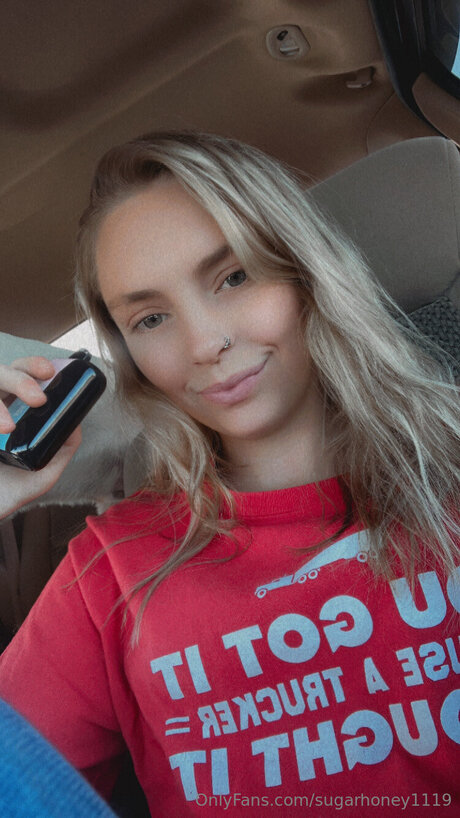 Illuminatebebe schöne erotische galerie