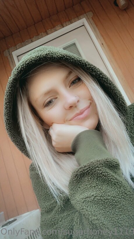 Illuminatebebe model sex foto