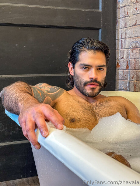 Zhavala erwachsene xxx galerie