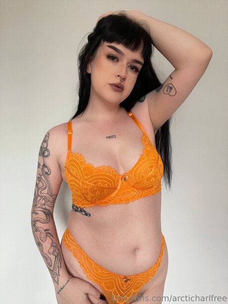 Otherarcticharl model heiße galerien