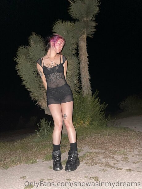 Shewasinmydreams nacktheit erotische foto