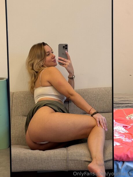 Youmarija kostenlose pornografische galerien