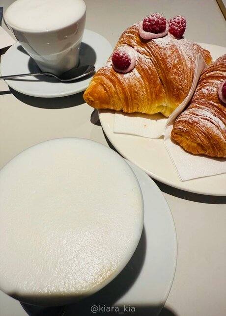 Kiara Ita freie schöne fotos