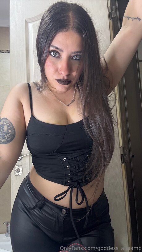 Goddess Alinamc schöne pornostar bild