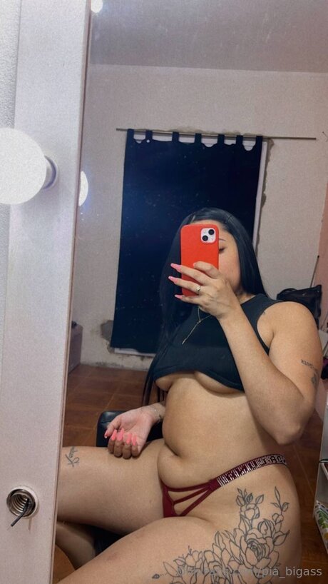 Pia Bigass model galerien