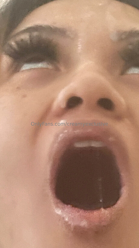 Creamyexclusive model hübsche bilder