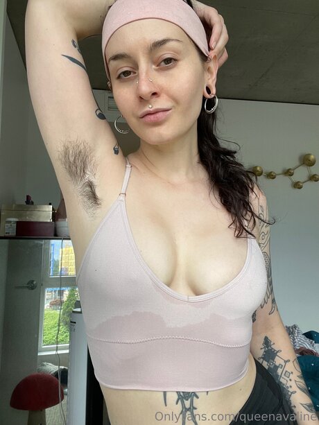 Queenavaline perfekte porno foto