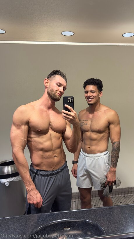 Jacobvpeterson pornostar kostenlose bild