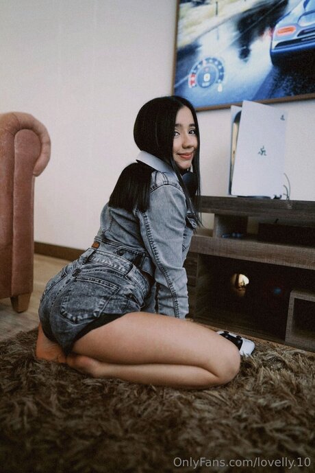 Lovelly 10 model pornographische bild