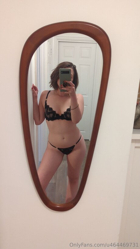 Hello Miss C model nacktheit galerien