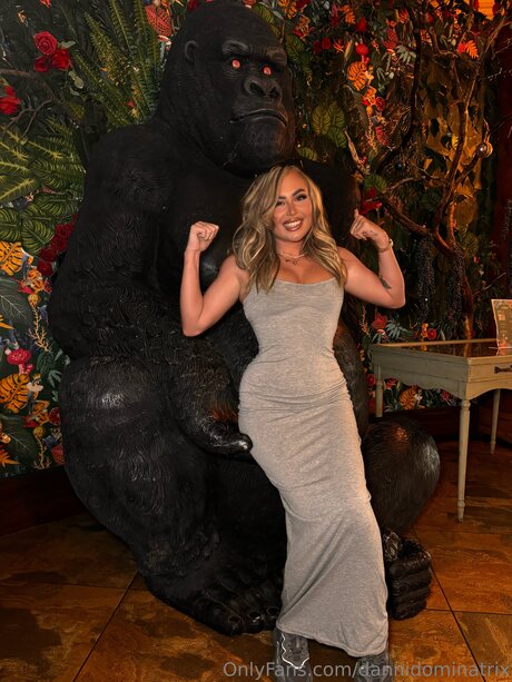 amateur mollige onlyfans nackt freie foto