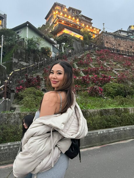 Caliiroll sexy nackte galerie