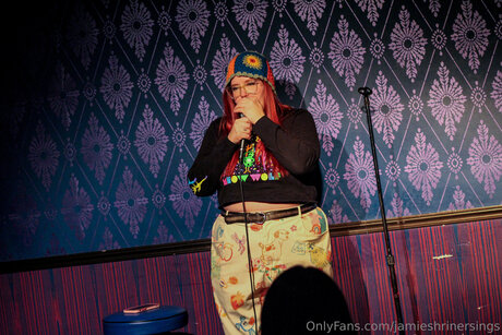 Jamieshrinersings model erotische galerie