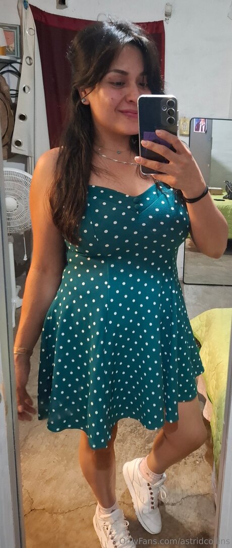 Astridcollins model nackt archiv