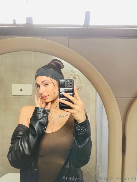 Miss Veronica sexy nackt galerie