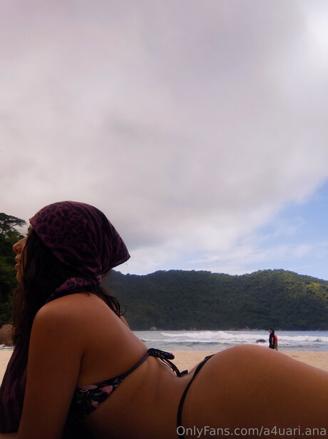 A4uari Ana porno perfekte bild