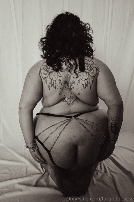 Fatgoddessss exklusive akt archiv