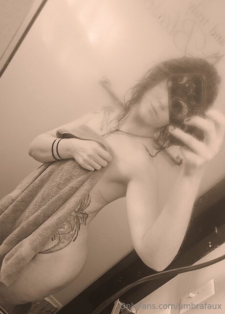 Umbrafaux sexy hübsche archiv