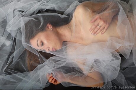 Alleyesonlea sexy heiße archiv