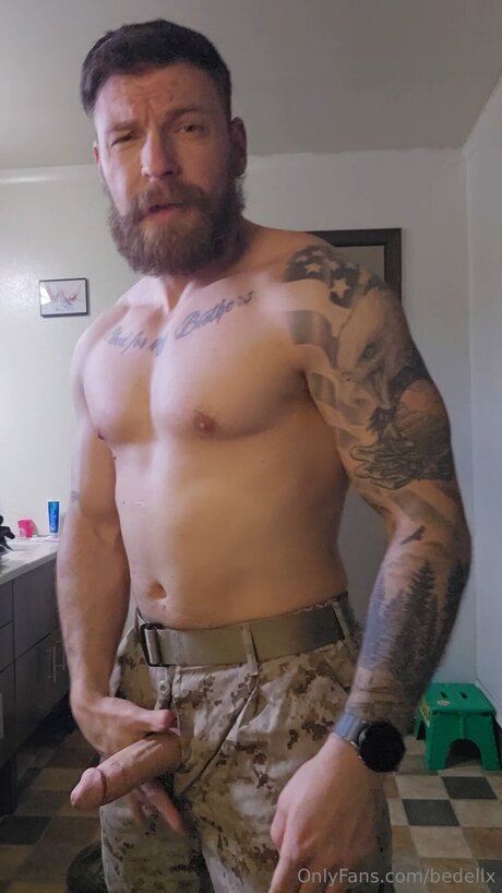 Bedellx schauspielerin pornographische fotos