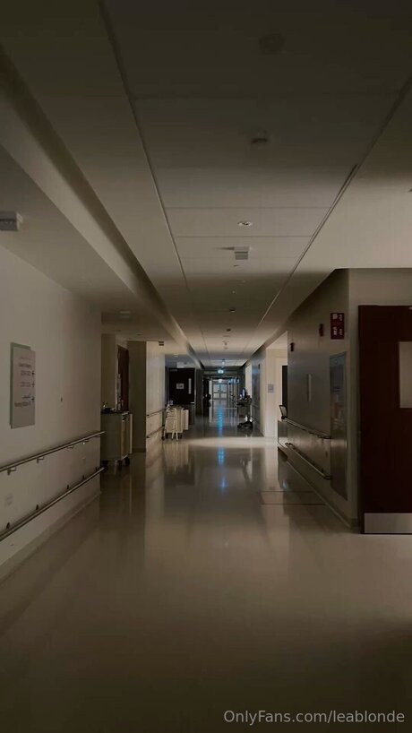 Leablonde schauspielerin sexy fotos