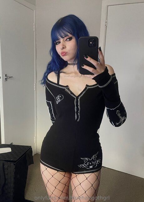 Bluehairgothgrl schöne porno foto