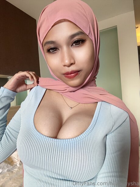 Hijab Aysha hd porno bilder