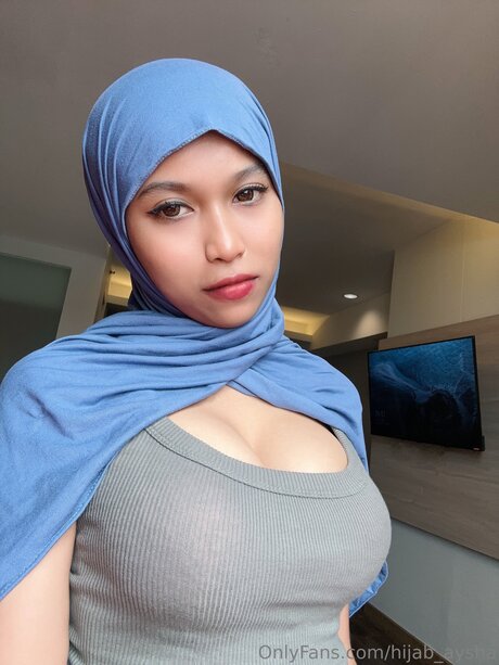 Hijab Aysha erwachsene freie fotos