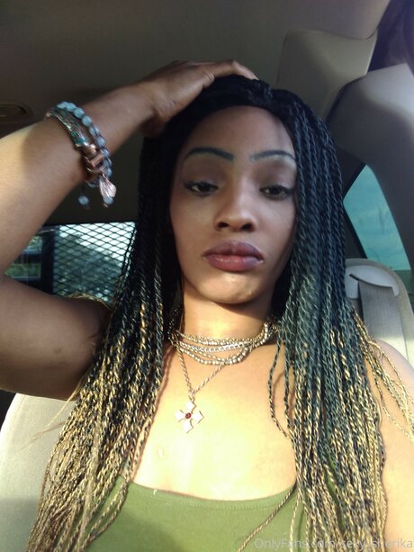 Sexy Sherika schauspielerin pornografische fotos