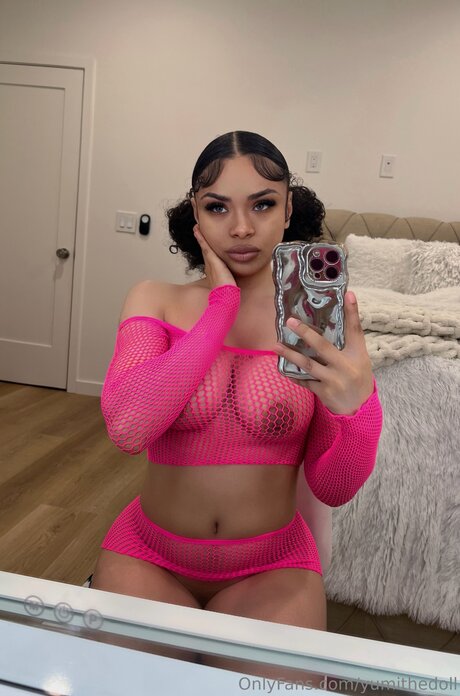 Yumithedoll schöne erwachsene fotos