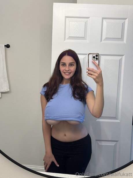 Waifukatt nette pornostar fotos