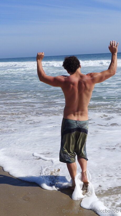 Thiccboirob model nackte galerie