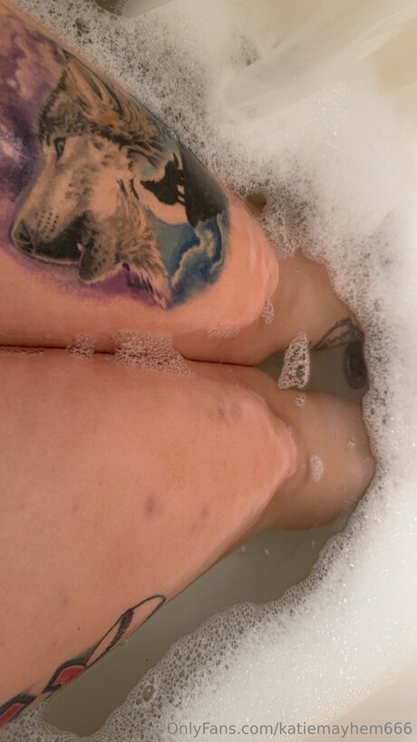 Katiemayhem666 heiße kunst fotos