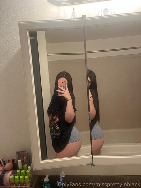 Missprettyinblack Bilder