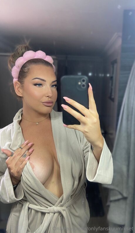 Onlyfanskuumikset schauspielerin perfekte galerie