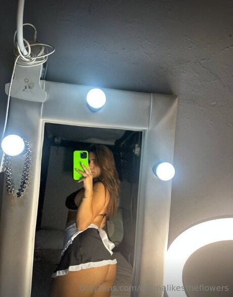 Emmalikestheflowers top sex bild