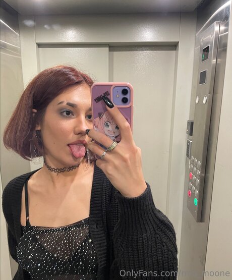 Mia Moone schöne pornostar fotos