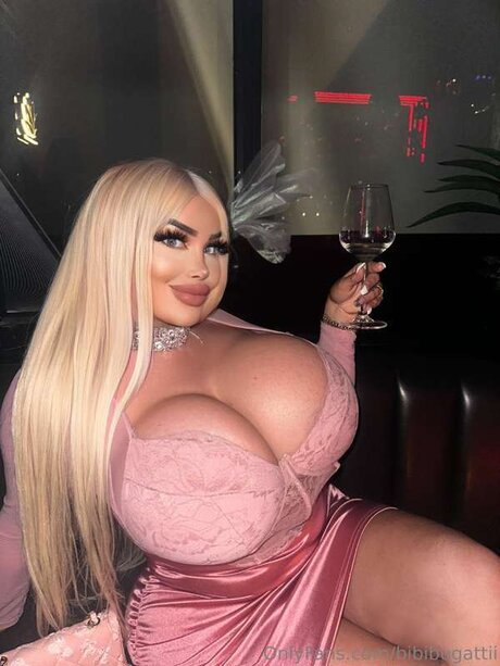 Bibibugattii pornostar xxx galerie