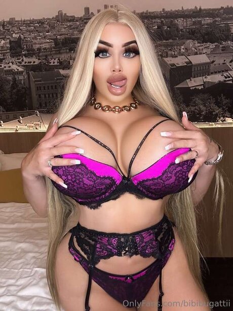 Bibibugattii heiße nacktheit fotos