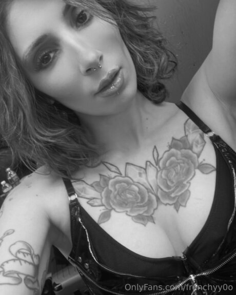 Frenchyy0o porno akt galerie