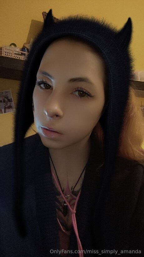 Miss Simply Amanda porno akt galerien
