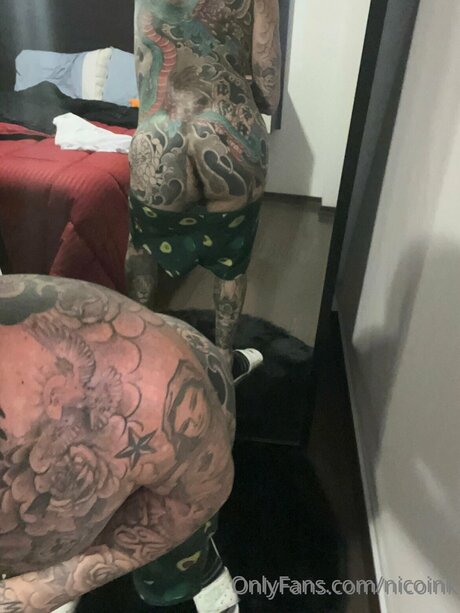 Nicoink model nackt foto