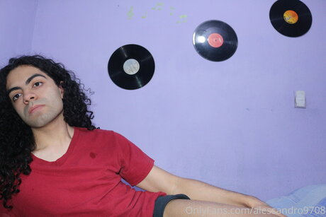 Alessandro9708 model nackten archiv